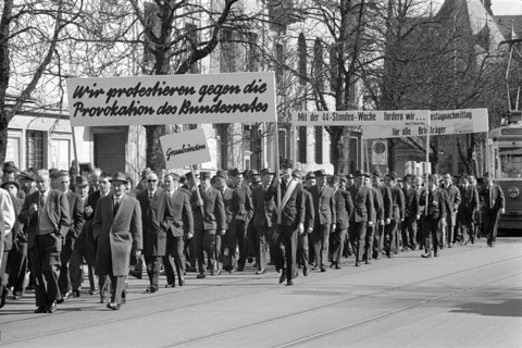 Salaried public employees demanding reduction in working hours; 1966
