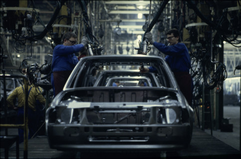 Production line at Ford Europe 1981