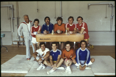 Jack Günthart with his team, 1978