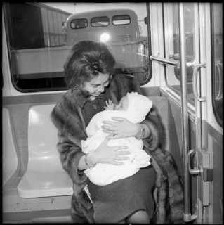 Sofia of Spain with daughter Elena in Geneva, 1964