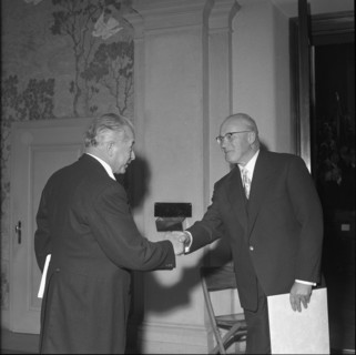 Ludwig Bertele receiving honorary doctorate from ETH Zurich in 1958