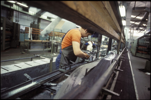 Manufacturing Elan skis in Yugoslavia, 1980