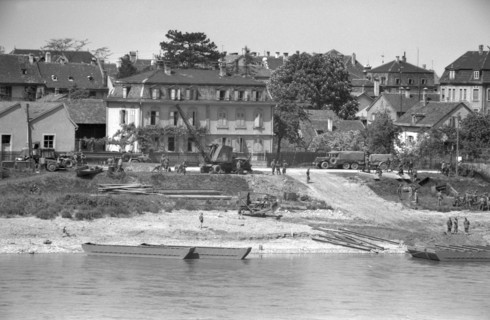 French forces building a new pontoon bridge near Basel