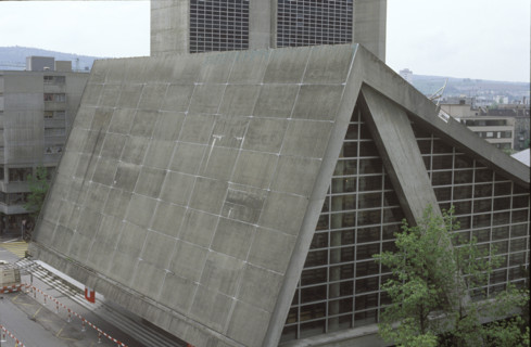 Damaged concrete roof of the congress center of Biel, 1985