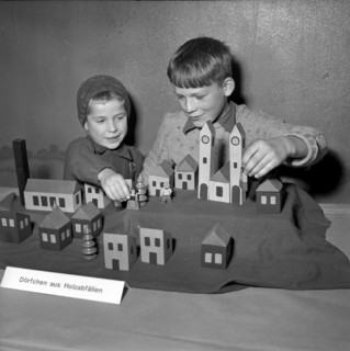Pro Juventute exhibition Child's Play and Activity; Bremgarten 1951