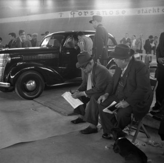 Chrysler is auctioned; 1955