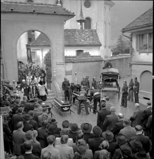 Burial of employees of firework factory, Oberarth 1948