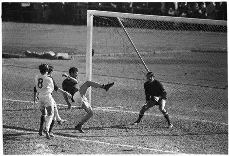 NLA 1968/69: FC Zurich - Servette FC; Keeper Barlie