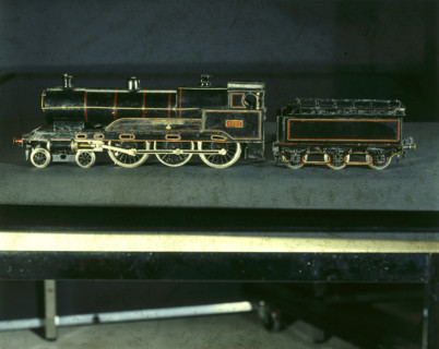 Model railway, steam engine Sir Gilbert Claughton, year of construction 1922