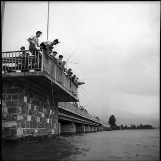 1700 children at fishing contest in Rapperswil, by the lakeside 1953