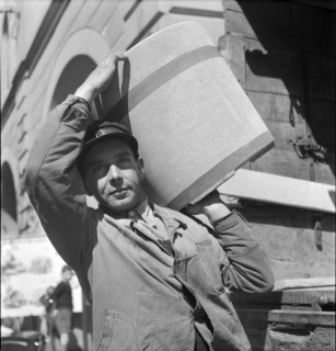 Freight forwarder, Lucerne 1951