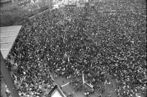 Student riots in Paris in 1968