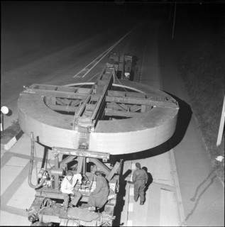 CERN cyclotron magnet coil reaches Geneva in 1955