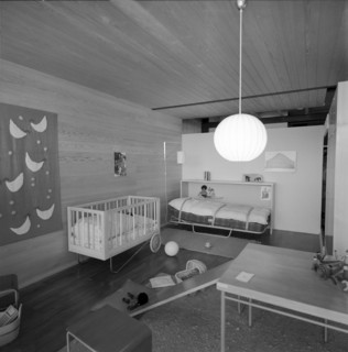 SAFFA fair 1958: bathroom in the Residential Tower