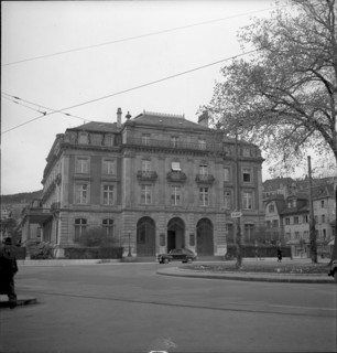 Neuchâtel, goods of an antique dealer on display at Place des Halles, 1948