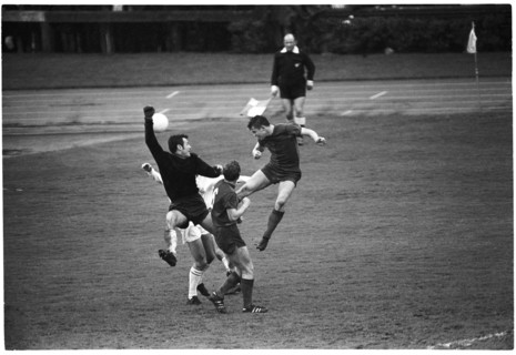 NLA 1968/69: FC Zurich  FC Basel; goalkeeper Othmar Iten