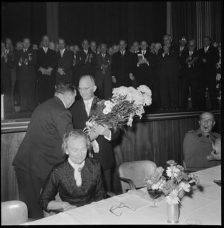 Zurich, government council receives Federal President Hans Streuli; 1956