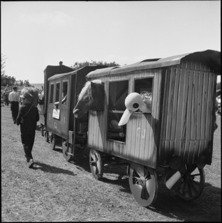 50th MarchéConcours Saignelégier, Zügli with animals, 1953