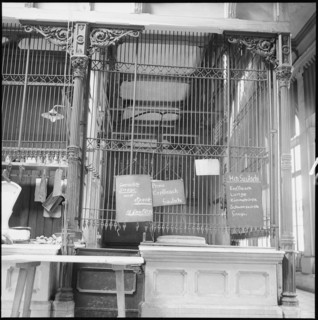 Butcher shop in the meat hall in Zurich 1955