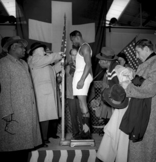Yanek Walczak (3thd from left) and Sugar Ray Robinson, Genf 1950