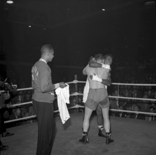Sugar Ray Robinson (right) vs Jean Wanes, Zurich 1951