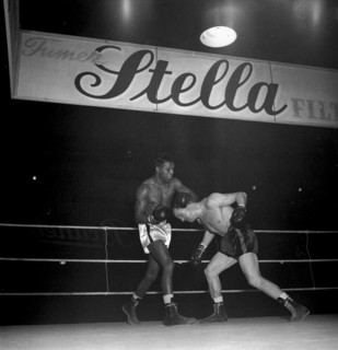 Sugar Ray Robinson vs Yanek Walczak (pictured), Geneva 1950