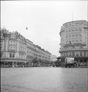 Fribourg; Boulevard Perolles, horse-drawn vehicle; 1940.