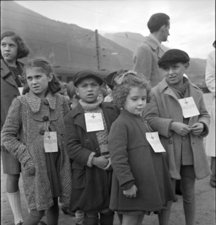 Arrival children from Domodossola; identification badge; 1944.