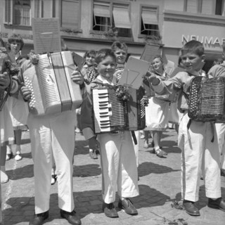 Children at the Swiss Accordion festival, 1958.