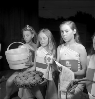 School theatre in support of the Swiss donation, 1945.