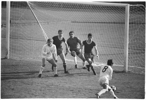 NLA 1968/69: FC Zürich - Servette FC; Keeper Barlie.