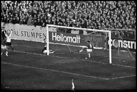 WC qualifier 1965: Switzerland - Netherlands.