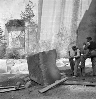 Sandstone quarry near Berne; 1941.