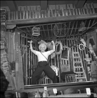 Arnold Kübler on the Gasthof Hirschen stage, 1956.