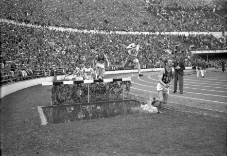 Olympic Games Helsinki 1952: Olympic Games Helsinki 1952: 998 champion Ashenfelter, 436 2.