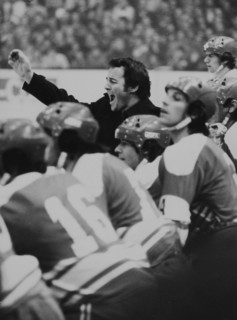 Ice hockey World Championship pool B 1976: Switzerland - Japan, coach Killias.