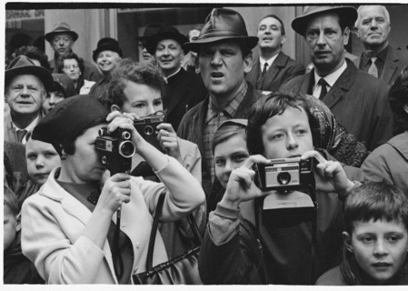 People waiting for King Olav of Norway, Schaffhausen 1968.