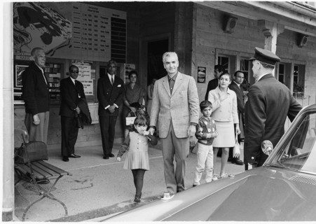 Reza Pahlavi with his children in Gstaad, 1966.