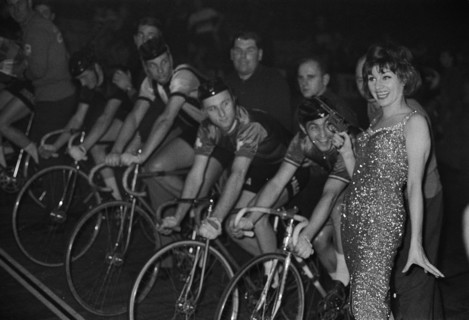The, Zurich, Six, Days, 1964:, Woman, with, starting, pistol., (Photo, by:, RDB/Dukas/Universal,
