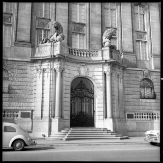 Portal Schweizer Rückversicherung, Zurich 1964.