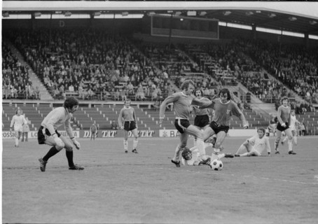 NLA 1973/74: FC St. Gallen - FC Zurich; Keeper Schuepp.