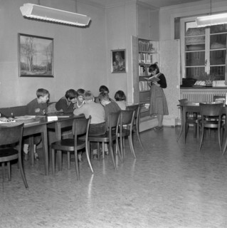 Leisure club operated by miss M. Schumacher, Zurich 1956.