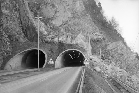 Rock slip near Lopper tunnel 1973.