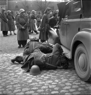Members of women's military service; drivers.