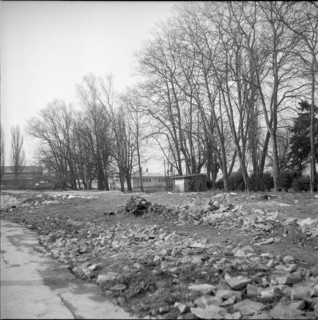 Lucerne, Inseli Municipal Park becomes a car park; 1954.