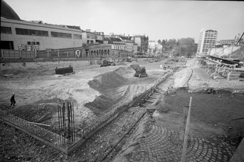 Basle; Heuwaage viaduct under construction; 1966.