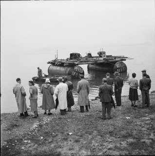After WW 2: recovery of a US bomber, Zug 1952.
