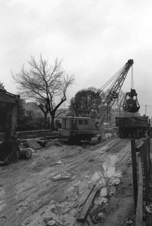 1975, Paris, Rive droite, men at work.