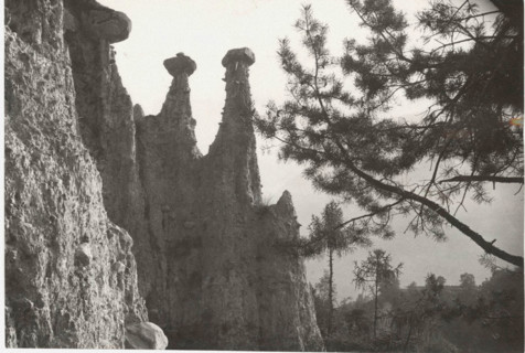 Earth pyramides