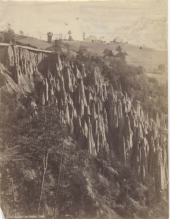 Earth pyramides
